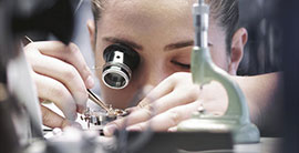 万国官方维修中心