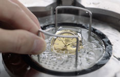 萧邦为什么手表表刚调就又走慢